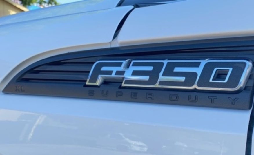 2016 Ford F-350 Utility Truck