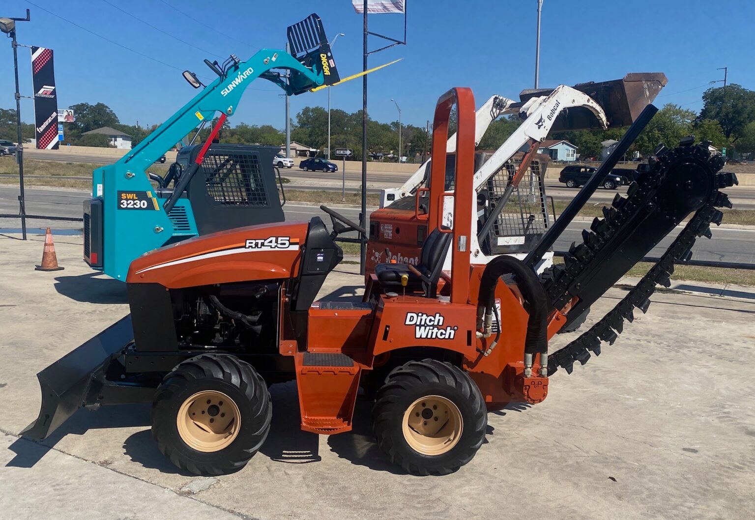 2011 DITCH WITCH RT-45 RIDE-ON TRENCHER