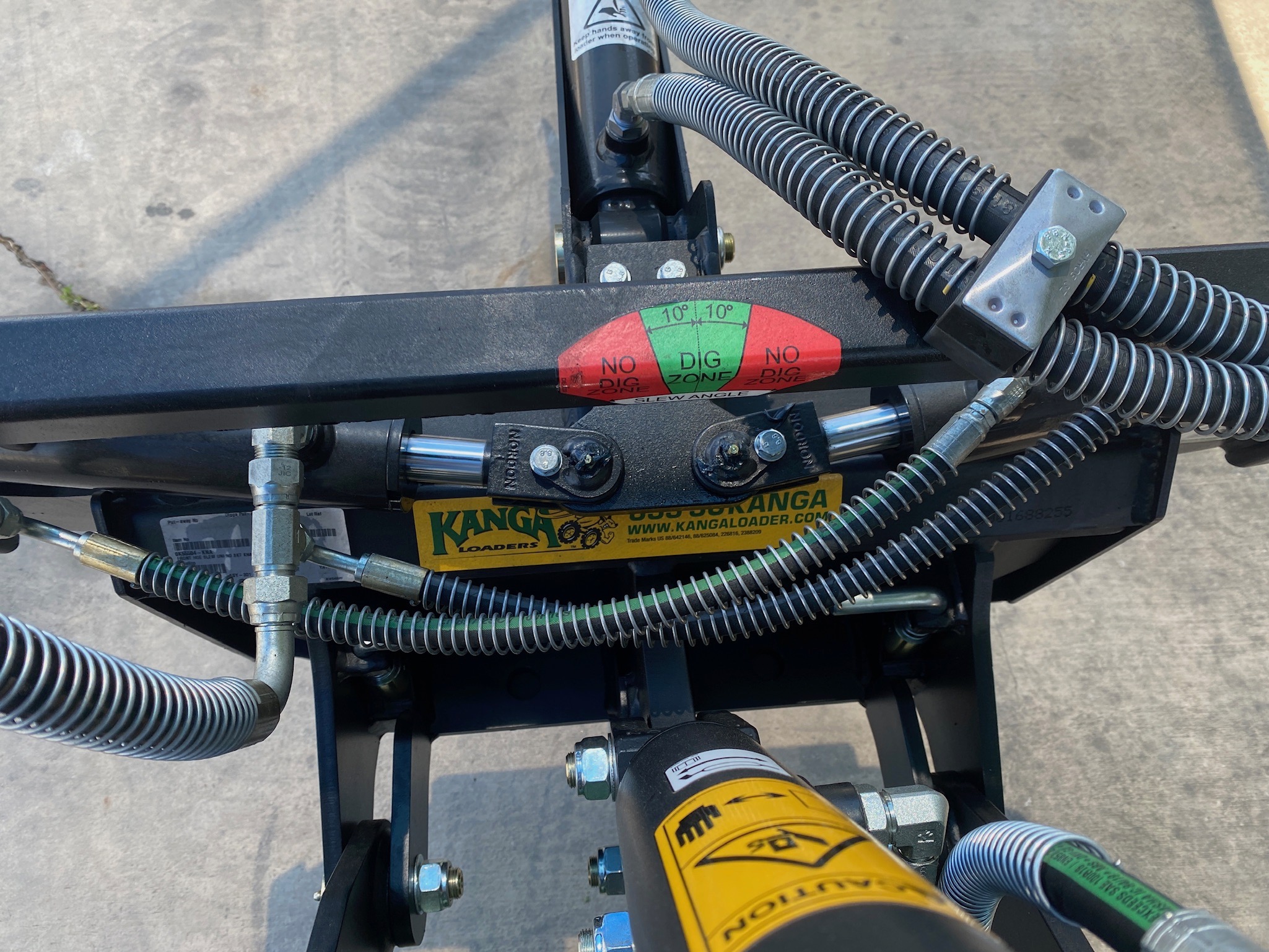 KANGA BACKHOE ATTACHMENT