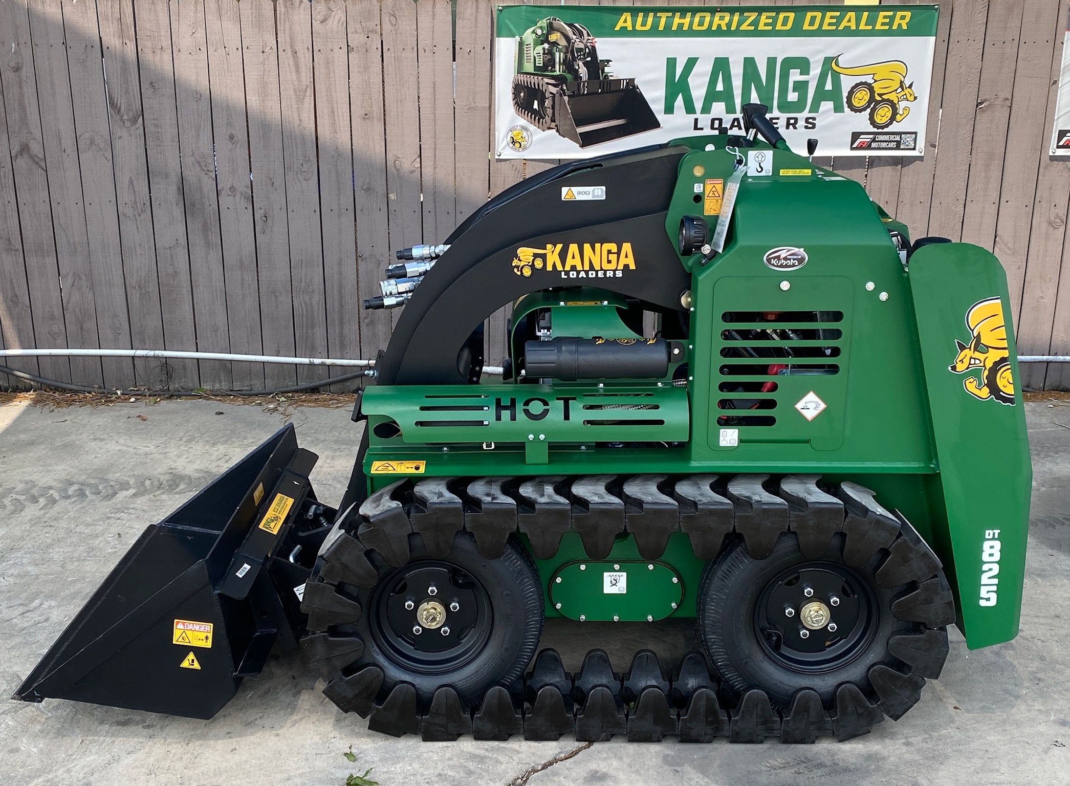 KANGA DT-828 DIESEL TRACK LOADER