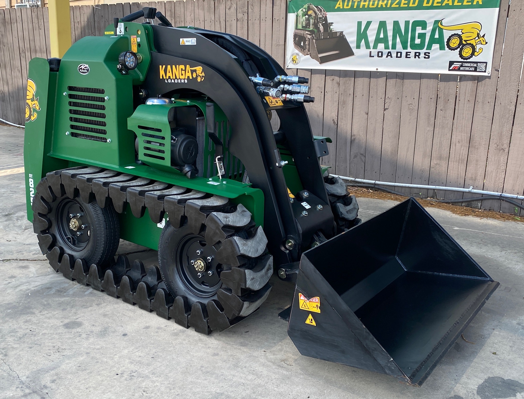 KANGA DT-828 DIESEL TRACK LOADER