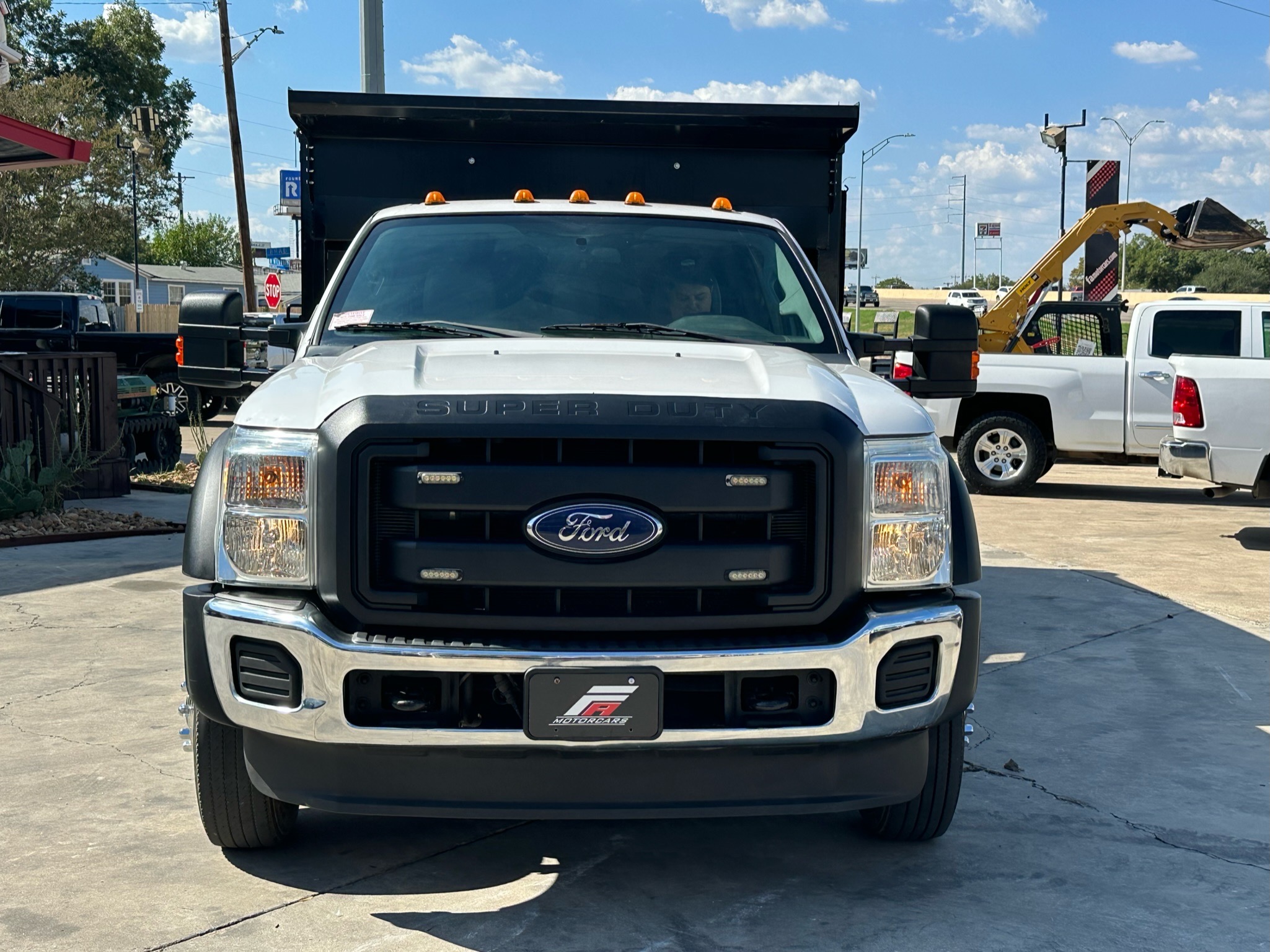 2016 FORD F-550 SUPER CAB 4-DOOR  ___  NEW LANDSCAPE DUMP BED ! __ 1-OWNER TRUCK !