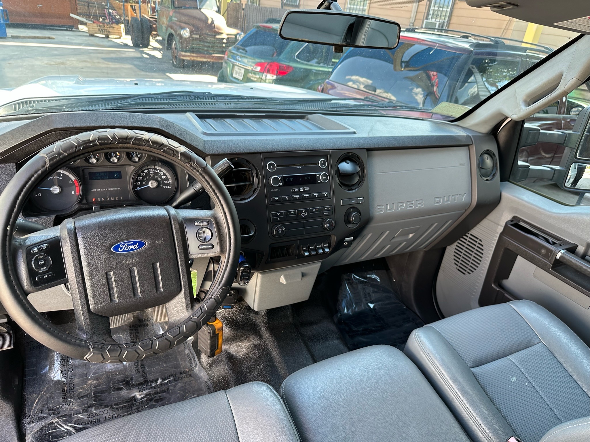 2016 FORD F-550 SUPER CAB 4-DOOR  ___  NEW LANDSCAPE DUMP BED ! __ 1-OWNER TRUCK !