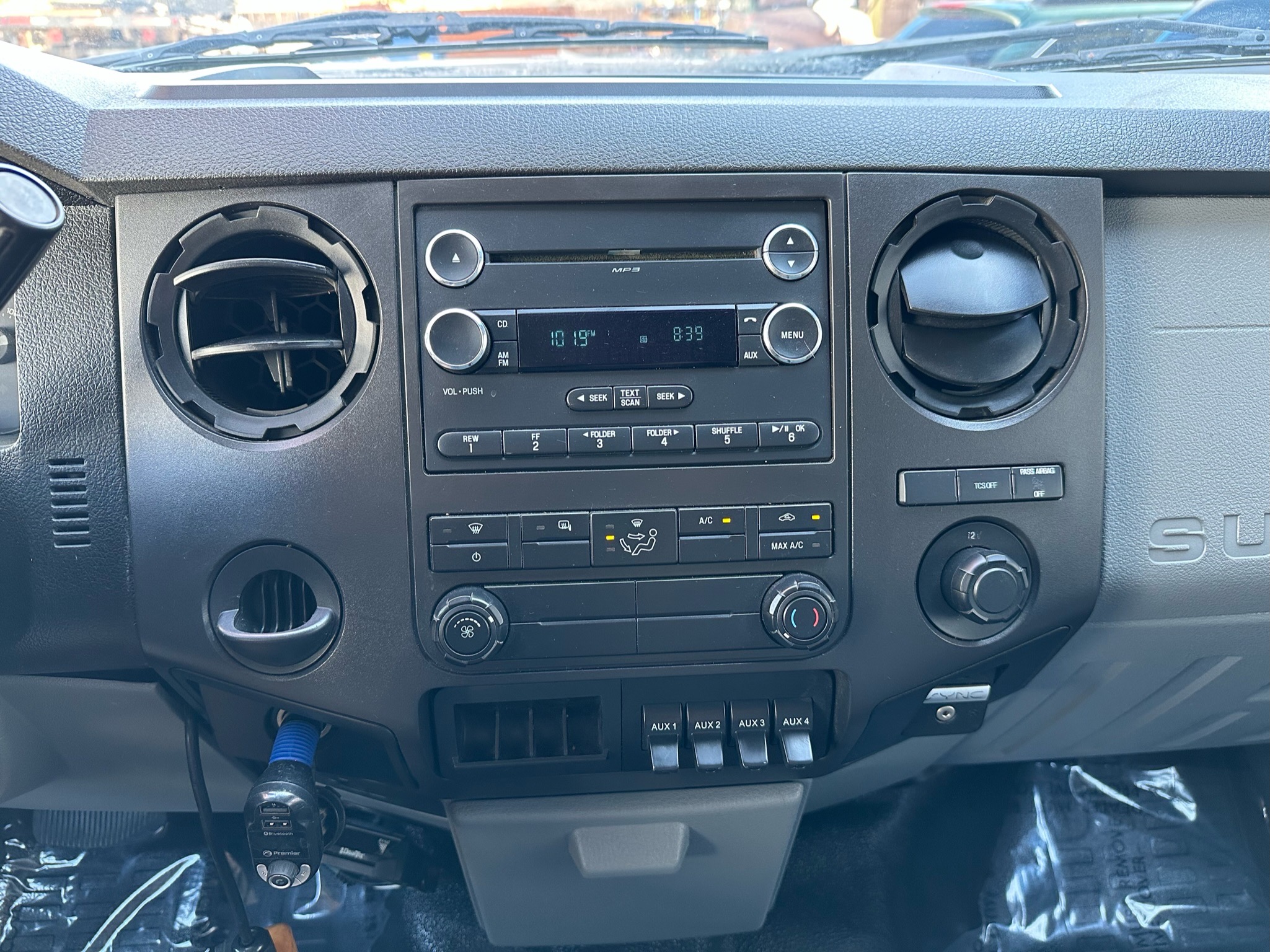 2016 FORD F-550 SUPER CAB 4-DOOR  ___  NEW LANDSCAPE DUMP BED ! __ 1-OWNER TRUCK !