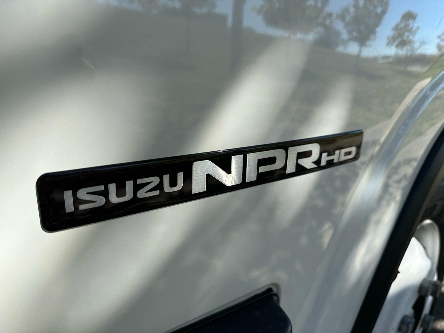 2019 ISUZU NPR HD CREW CAB BOX TRUCK