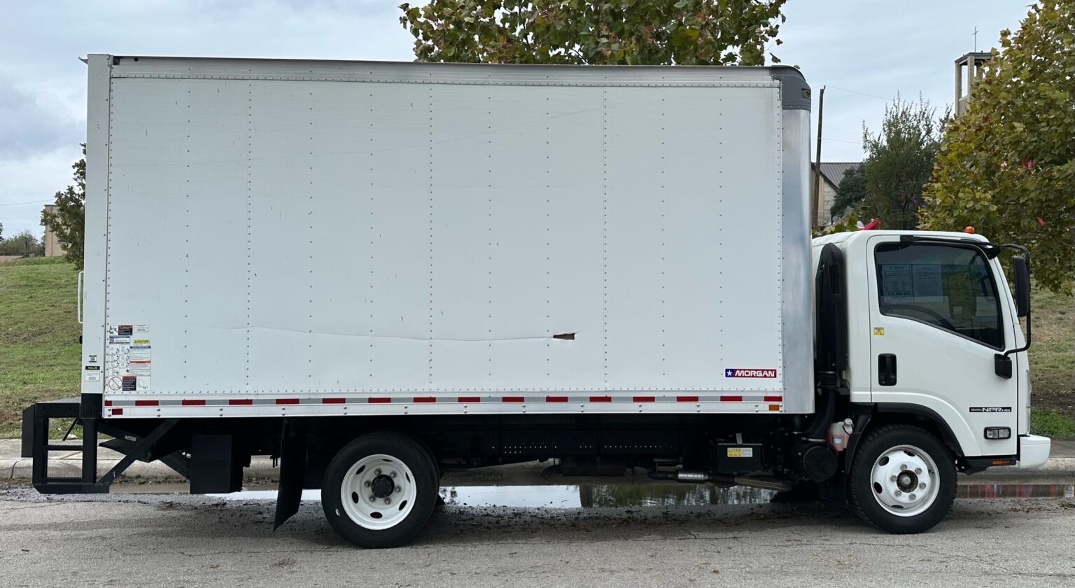 2019 Isuzu NPR HD Box Truck